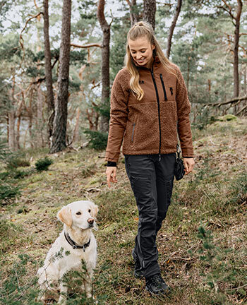 Jackets & gilets for dog owners