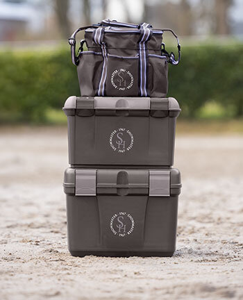Tack Boxes & Grooming Bags
