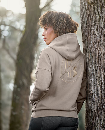 Sweat-, Fleece Jackets & Hoodies
