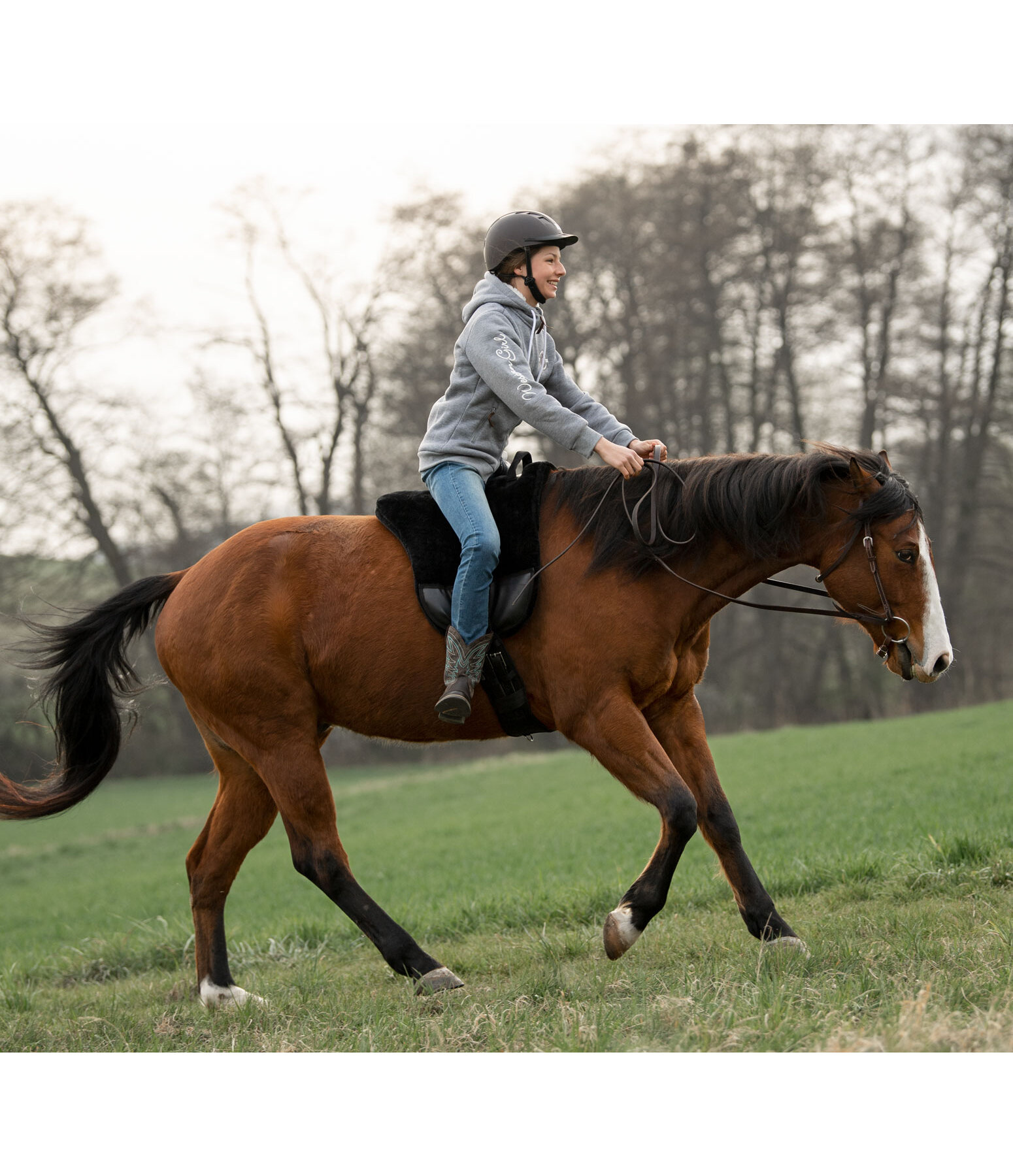 Bareback saddles top