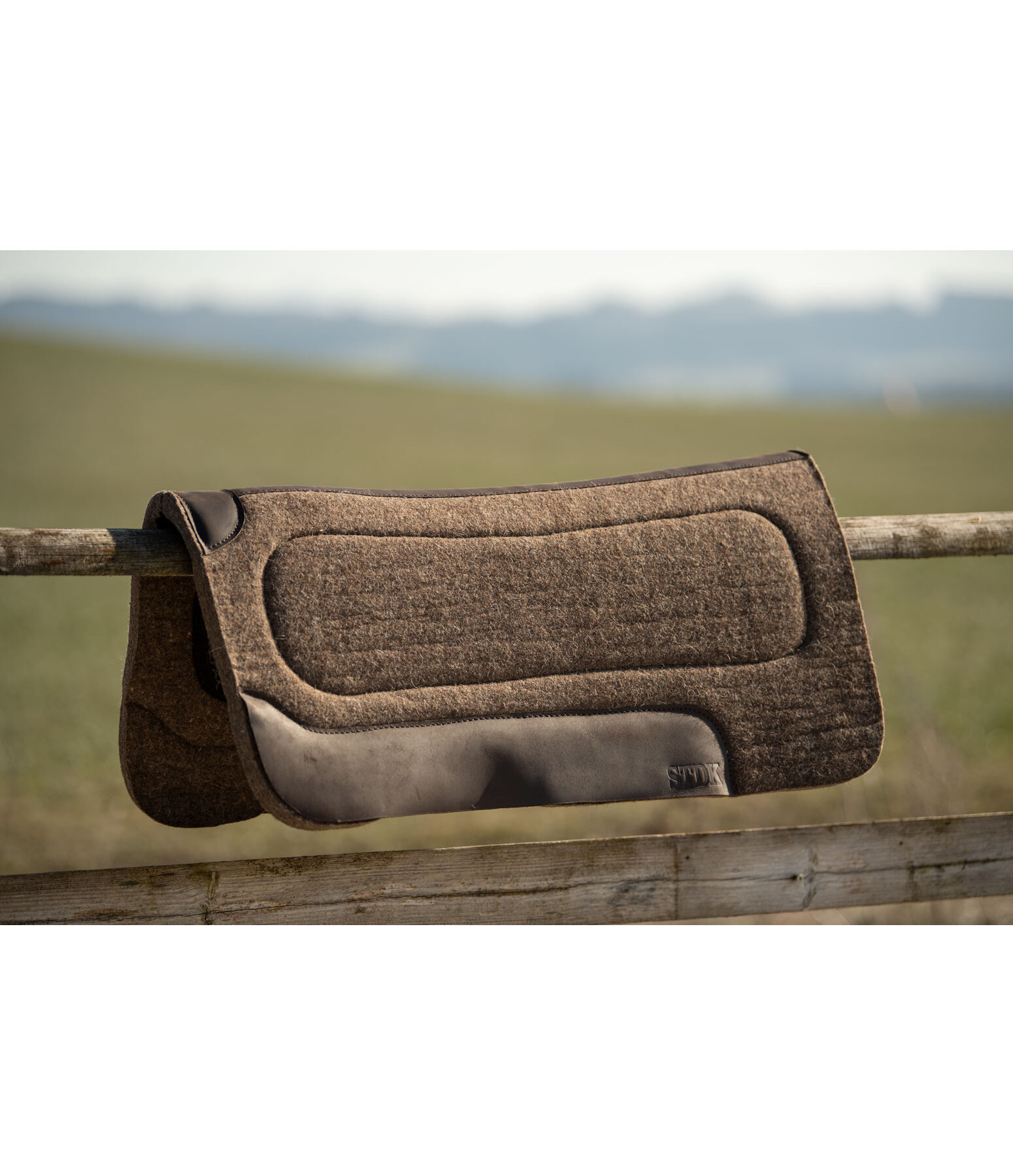 Non-Slip Western Pad