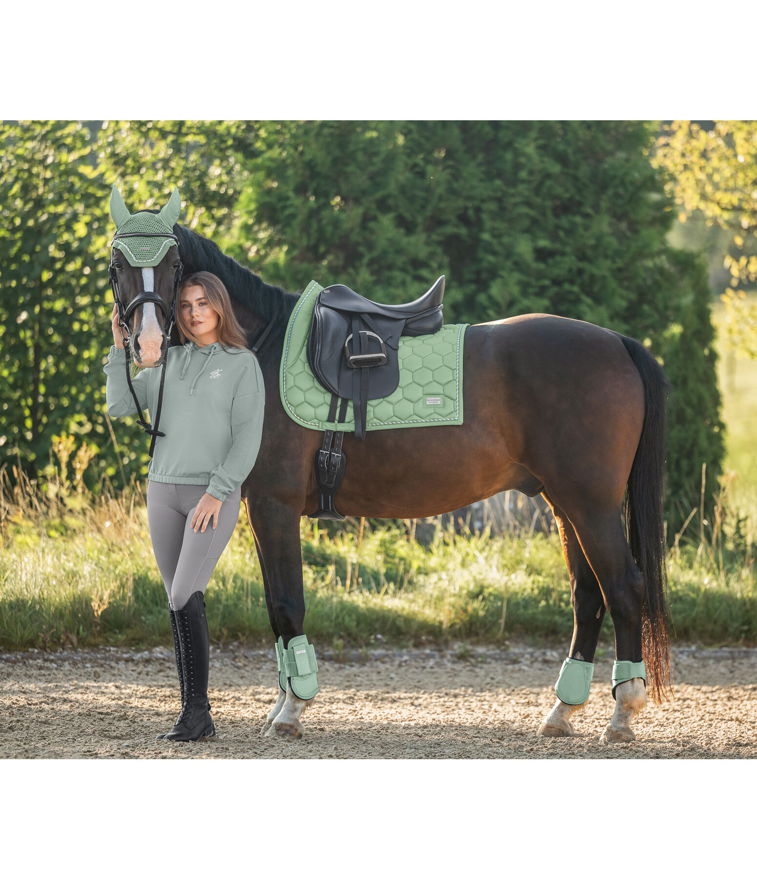 Saddle Pad Sophistication Strapless