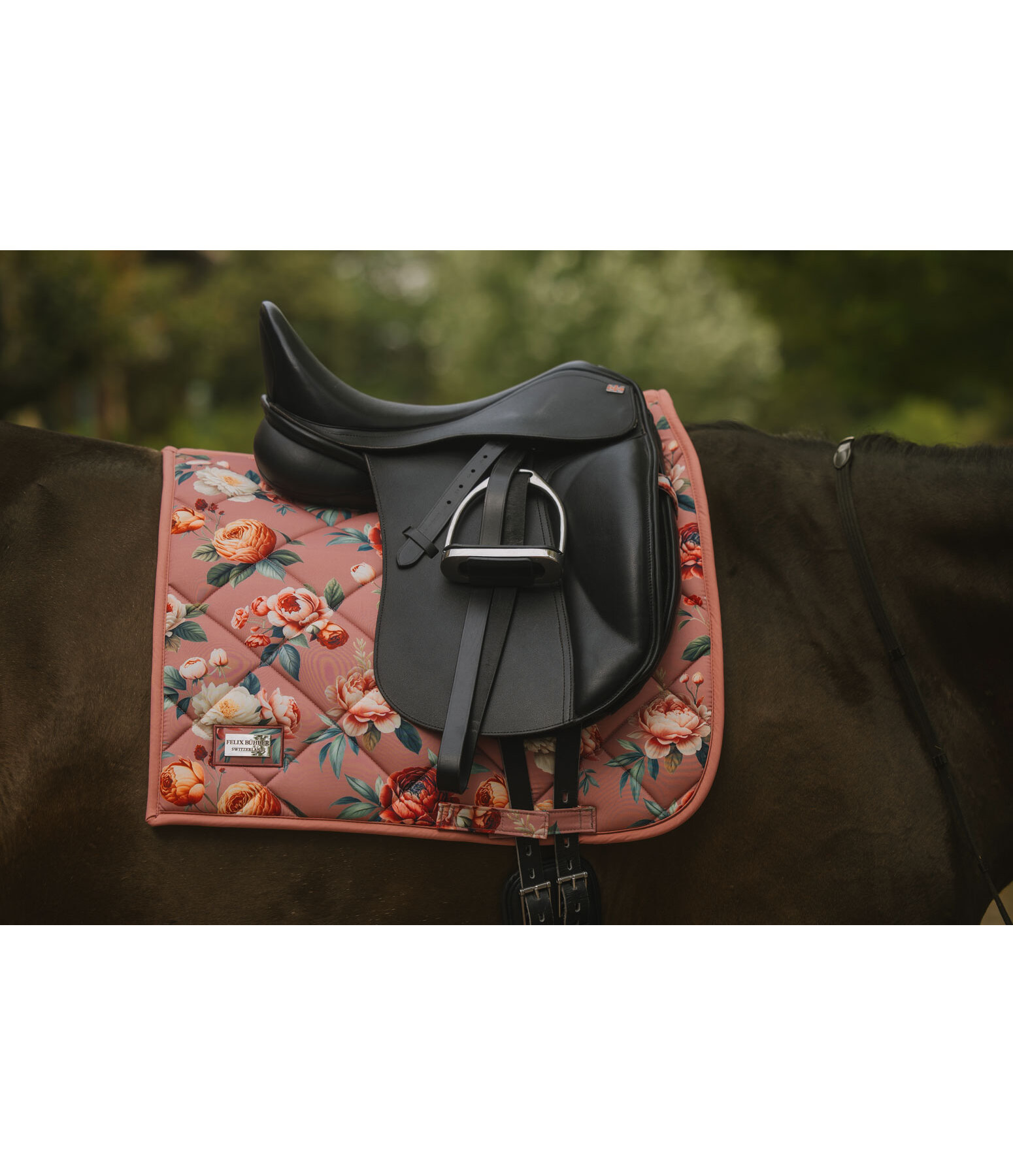 Saddle Pad Flowers