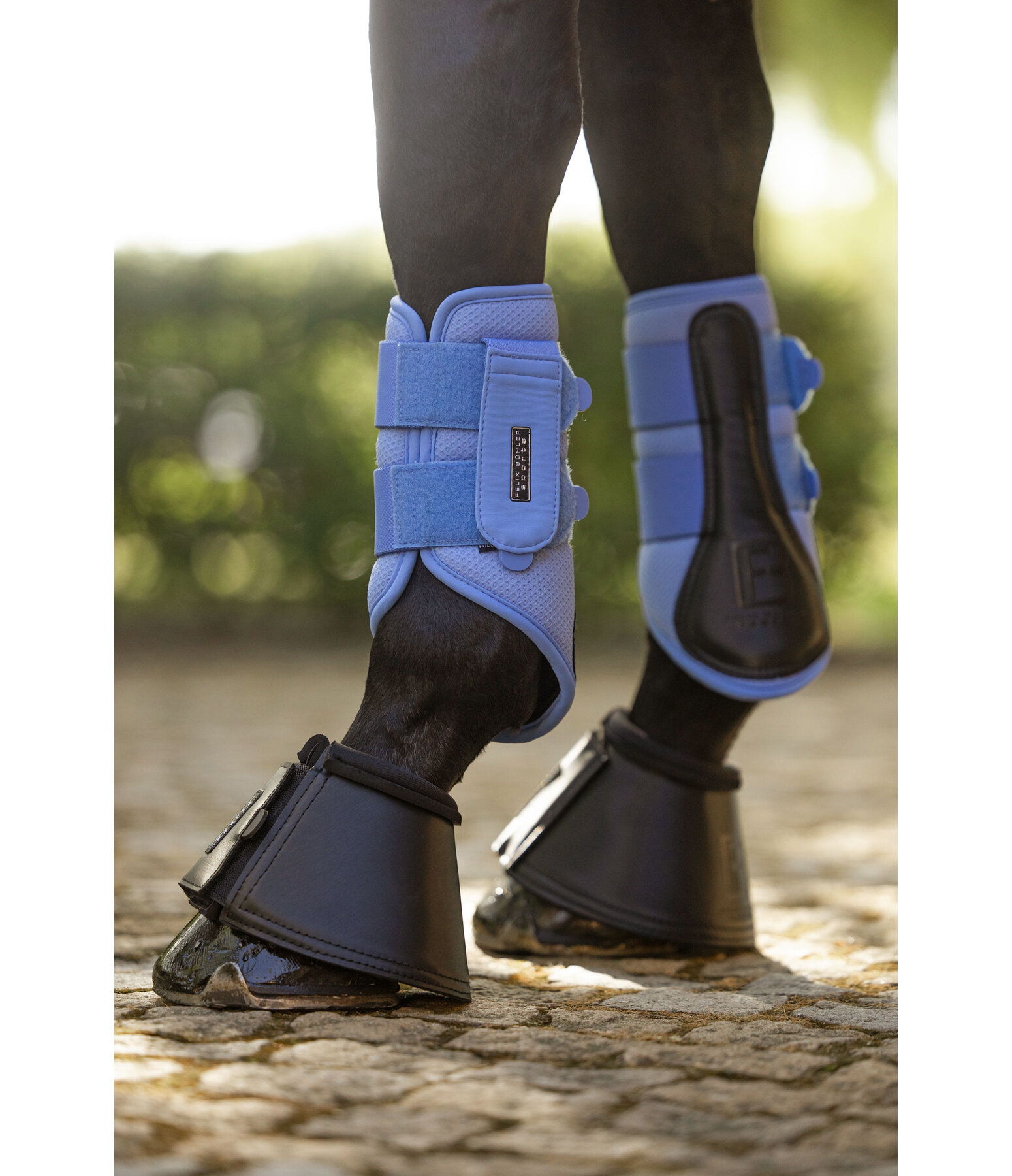 Functional Boots Mesh Technology, Front Legs