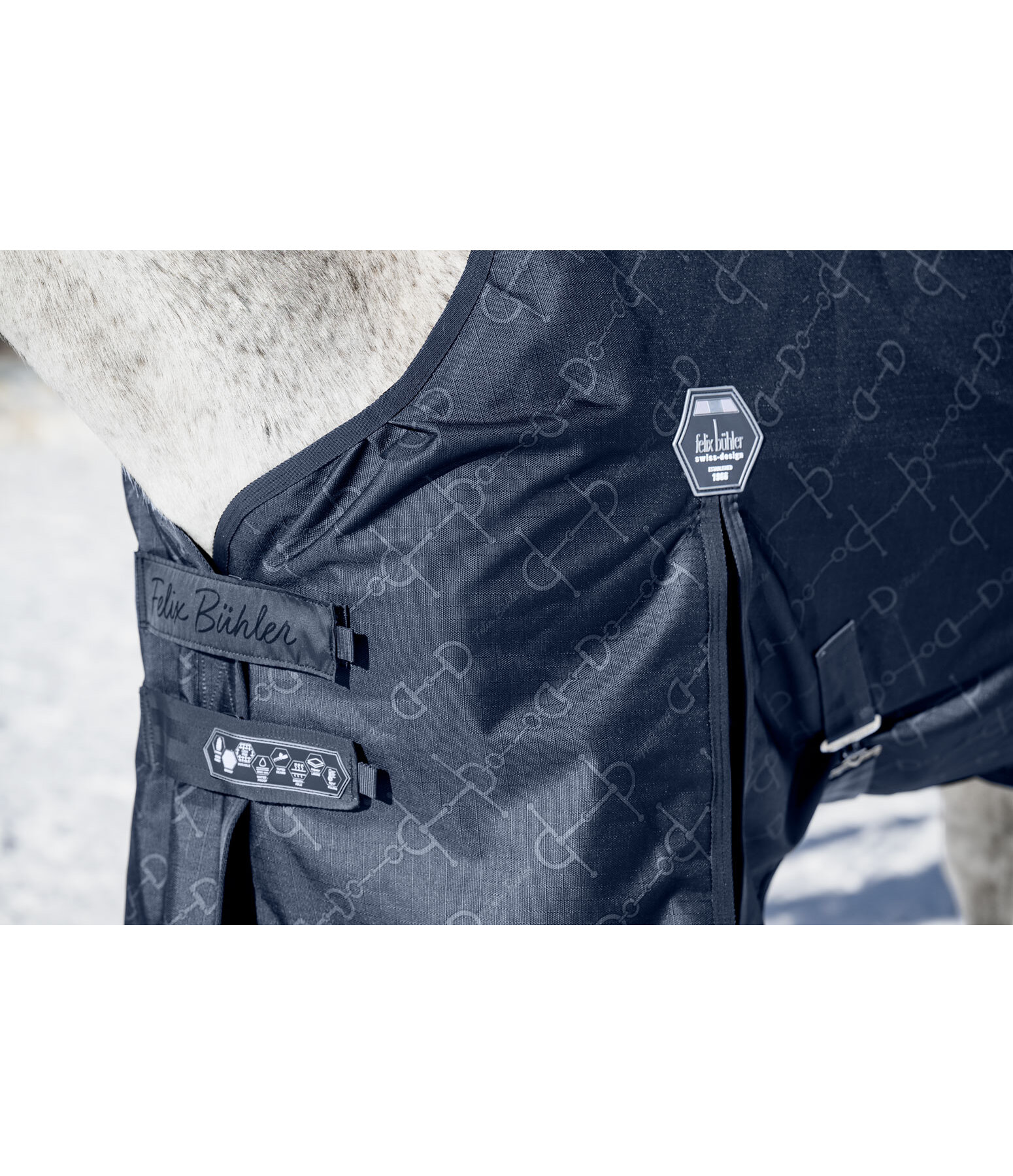 Regular Neck Collection Turnout Rug Signature II, 0g
