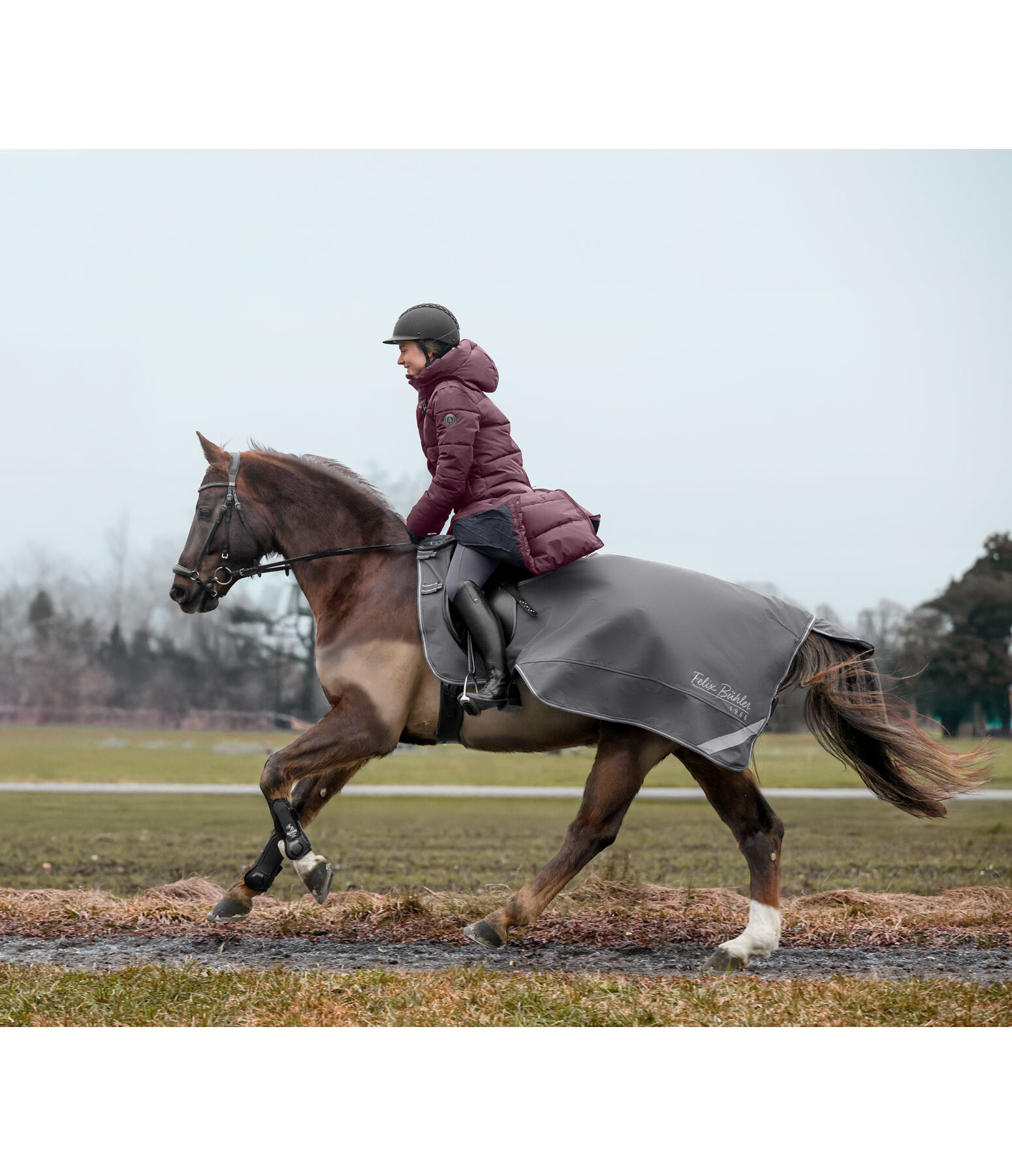 Softshell Exercise Rug Alecto incl. Detachable Neck Piece