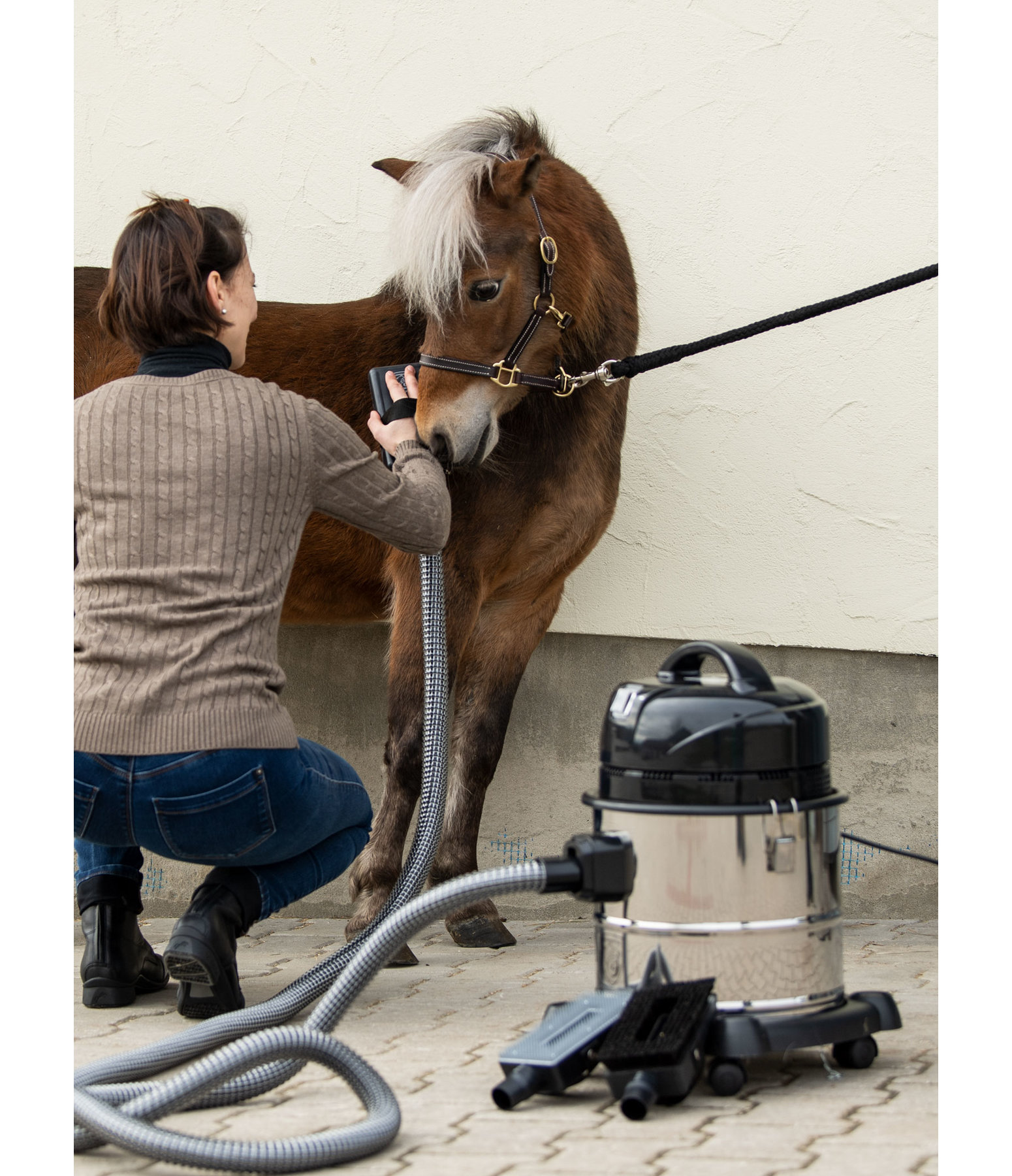 Horse Grooming Vacuum Cleaner Set - Kramer Equestrian