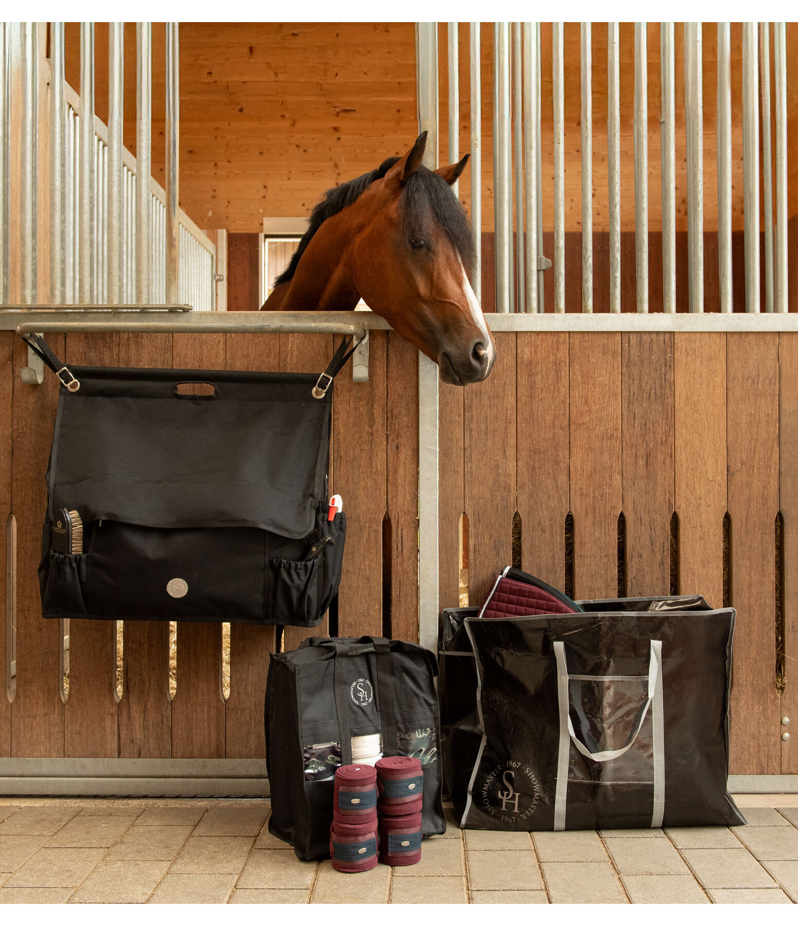 Hanging Stable Bag Manhattan