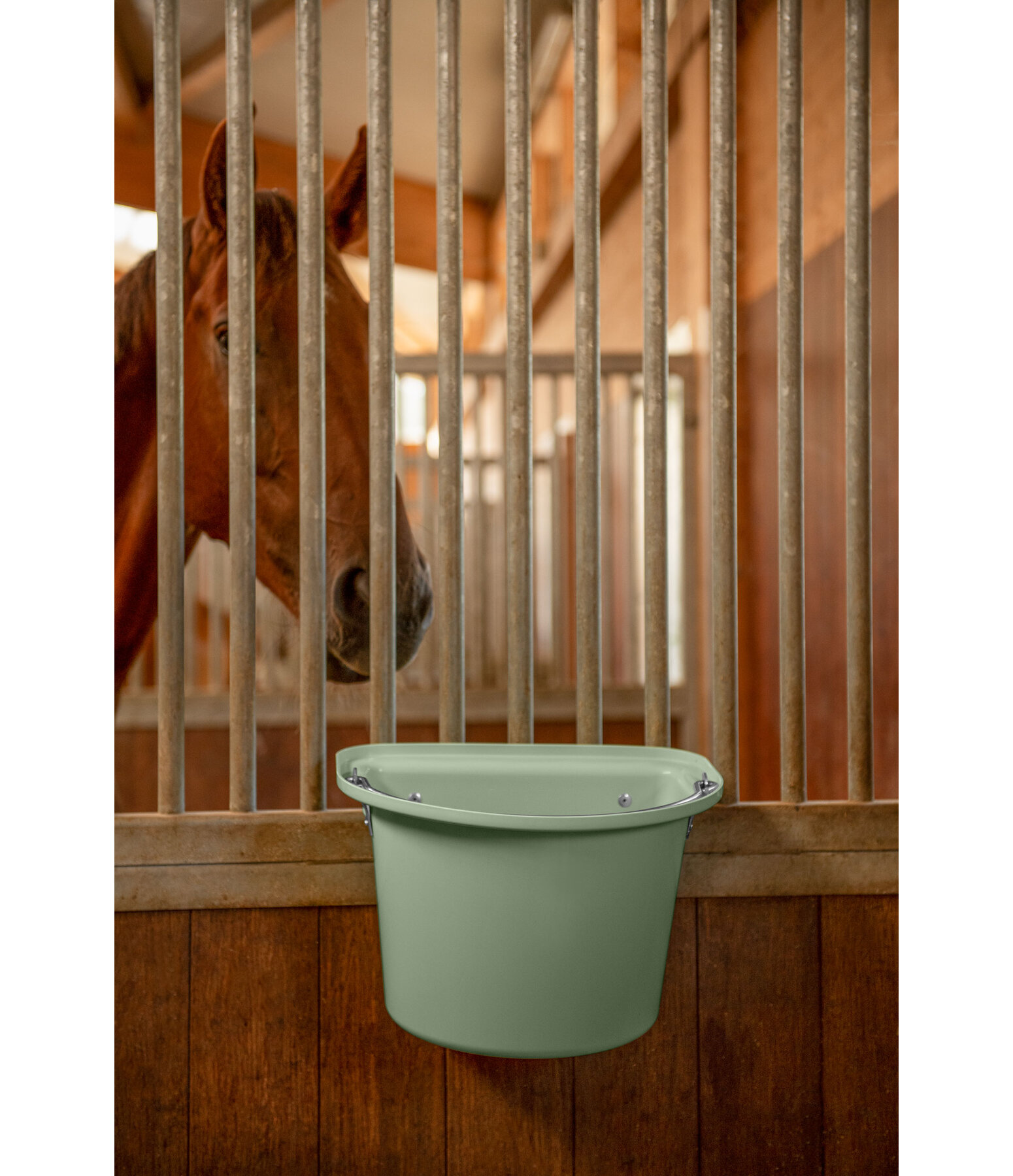 Feed Bucket Deluxe, 12L