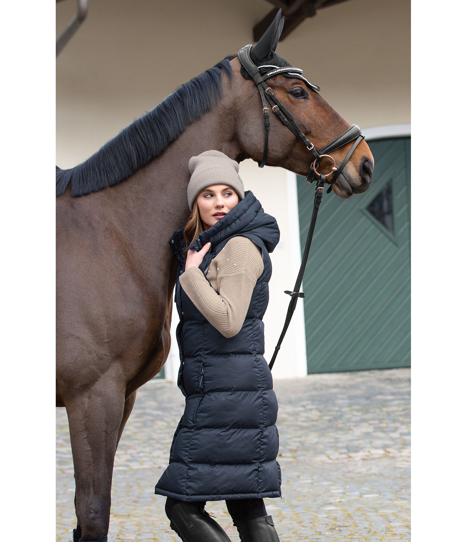 Hooded Long Gilet Clara
