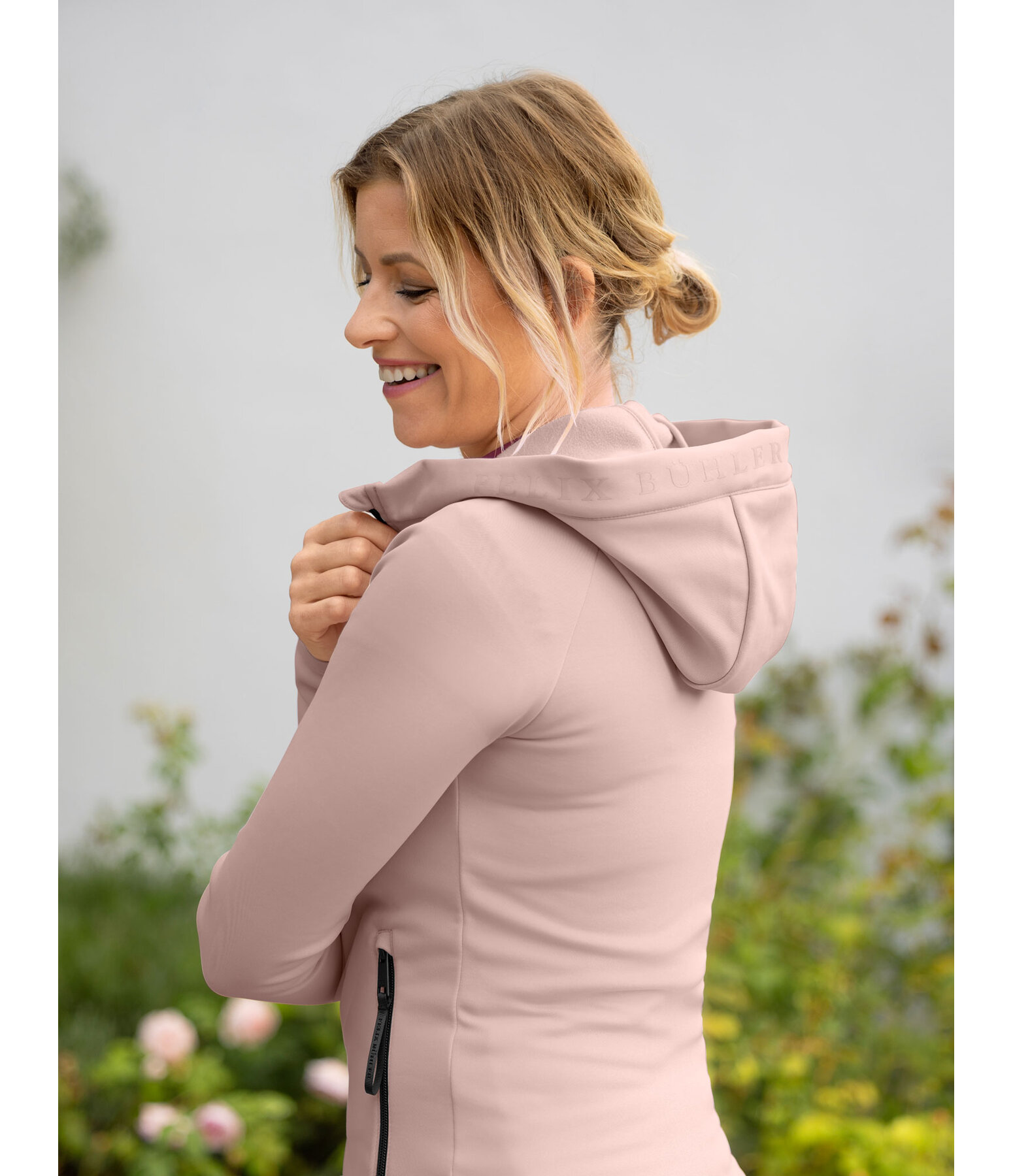Performance Stretch Hooded Jacket Nala