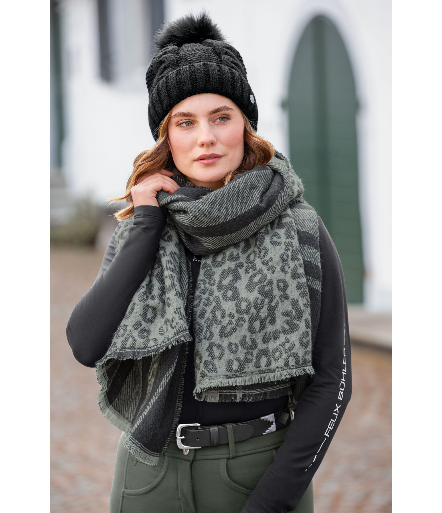 XXL Scarf Leo