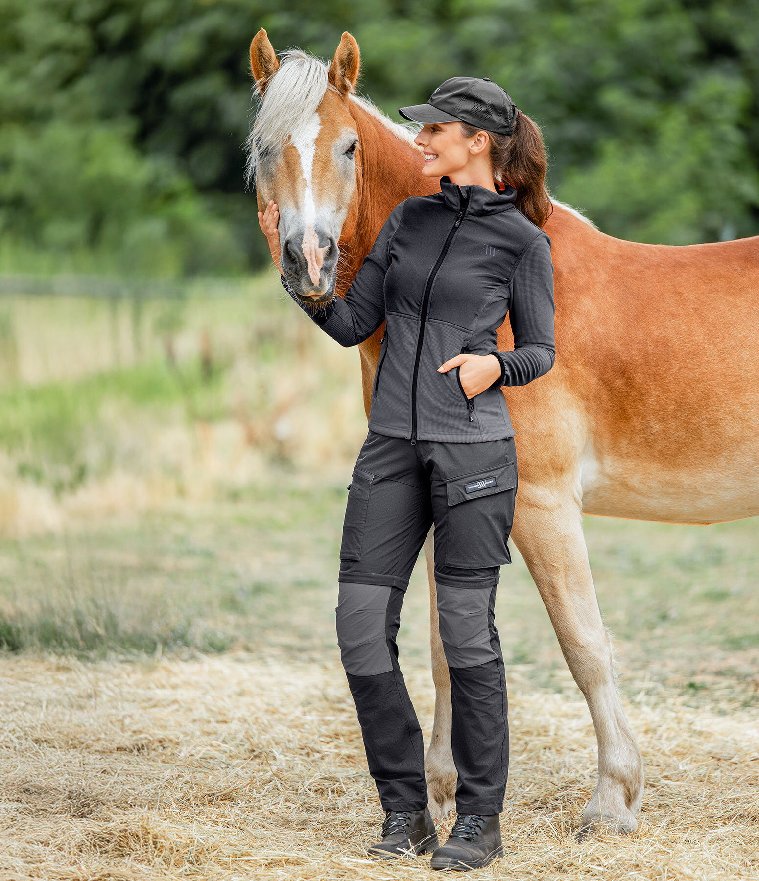 Outfit Hybrid Fleece Jacket Waffle in Anthracite