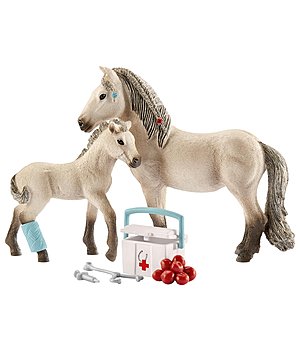 schleich Hannah's First Aid Kit - 660846