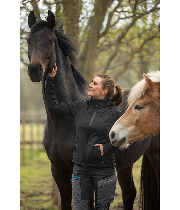 Breathable Softshell Jacket with Detachable Hood