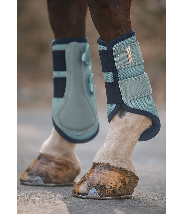 Functional Boots Swiss Design, Front Legs