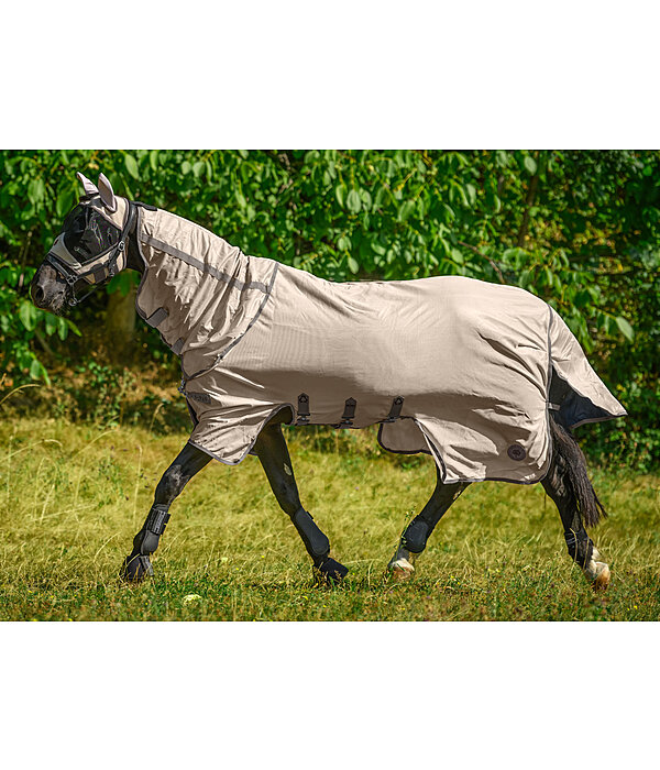 rPet Fullneck Fly Rug with Neck Piece Life Cycle