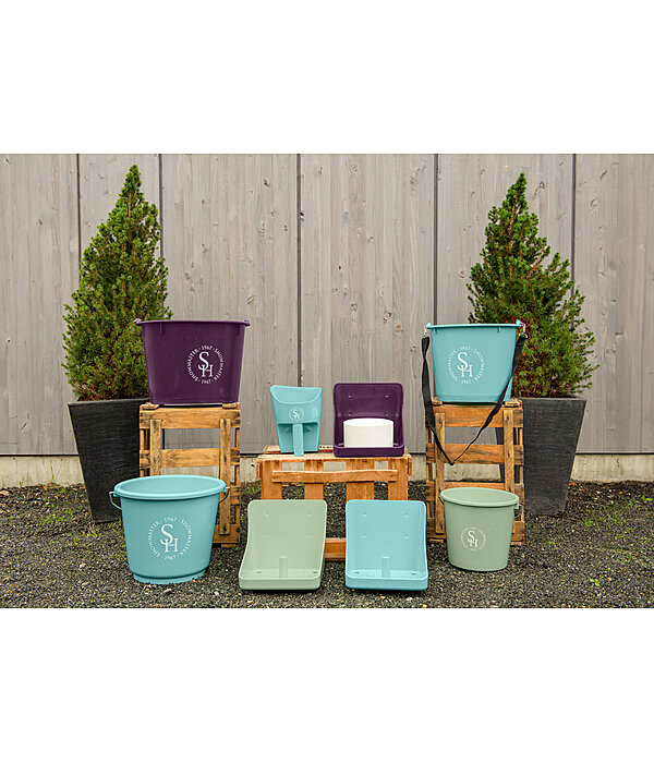 Stable Bucket 12 l