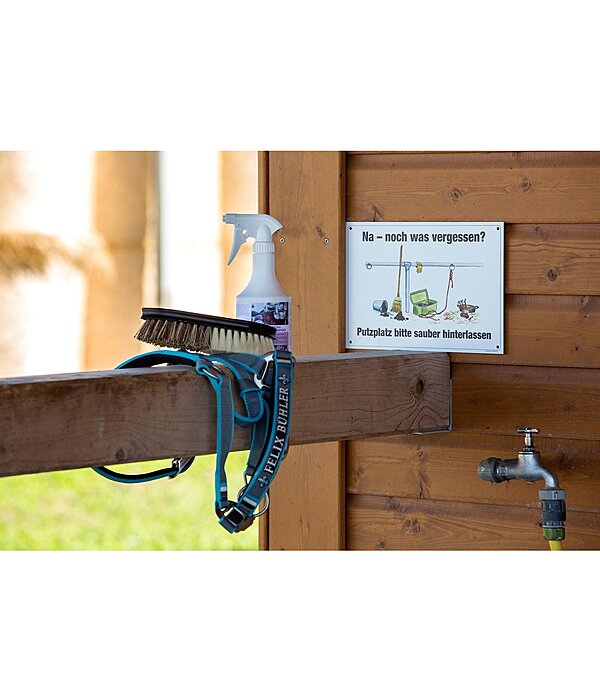 Comic stable sign Please keep grooming area tidy!