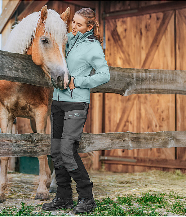 Outfit Breathable Softshell Jacket with Detachable Hood in Light Mint