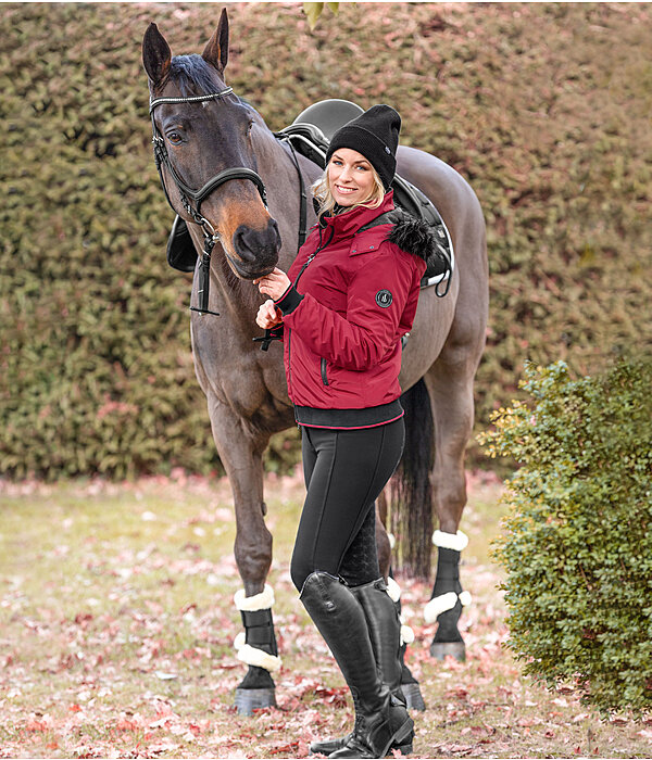 Women's Outfit Elisa in cherry
