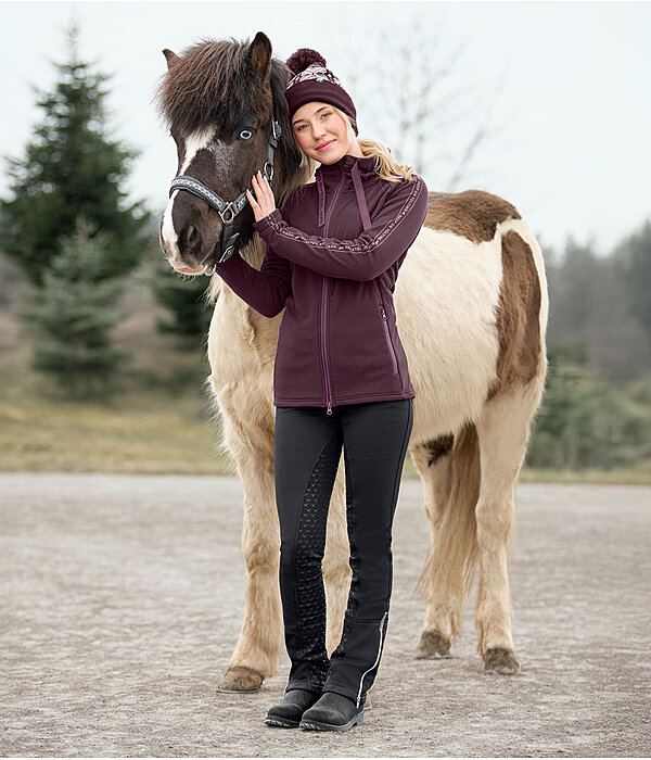 Icelandic Outfit Viska in Magenta